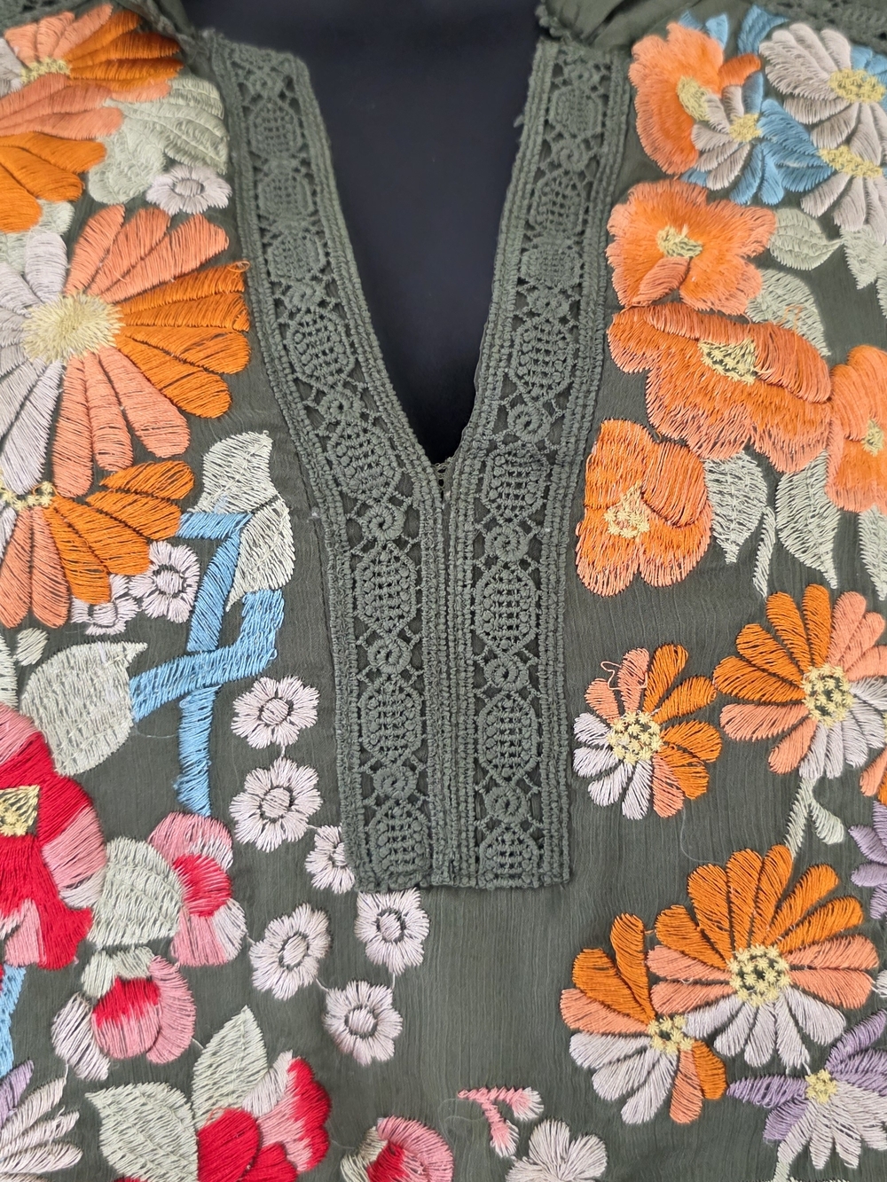 Tiny Eliana Embroidered Half-Sleeve Top - Picture 8 of 15